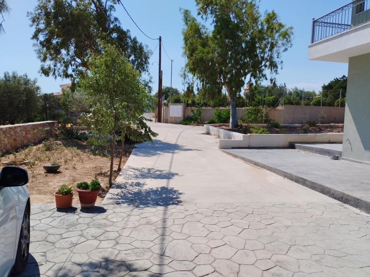 Ferienwohnung Coastal Garden Getaway Vári Exterior foto